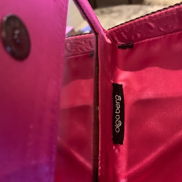 Olgaberg Metal Mesh Cosmetic Case - Picture 5 of 6